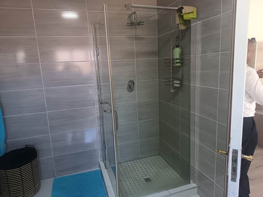 4 Bedroom Property for Sale in Hillcrest Northern Cape